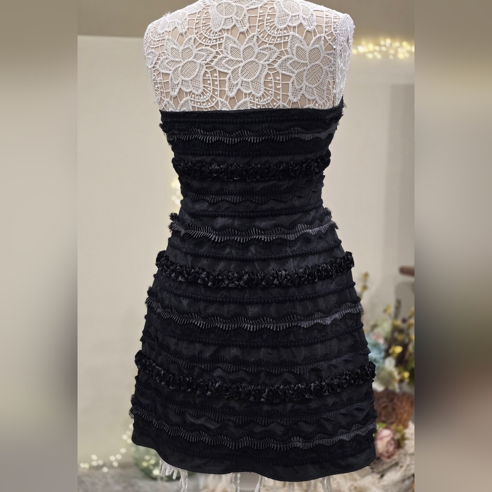 LAUNDRY By Shelli Segal Textured Ruffle Cocktail Mini Dress Sz 6 - Picture 9 of 12